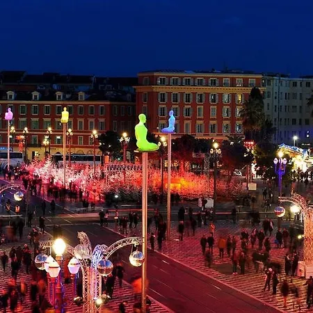 2 - F4 Spacieux Et Confortable Au Centre Du Vieux-nice *