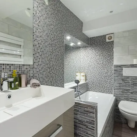 2 - F4 Spacieux Et Confortable Au Centre Du Vieux-nice Apartamento Niza