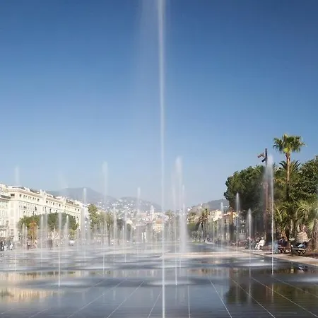 2 - F4 Spacieux Et Confortable Au Centre Du Vieux-nice