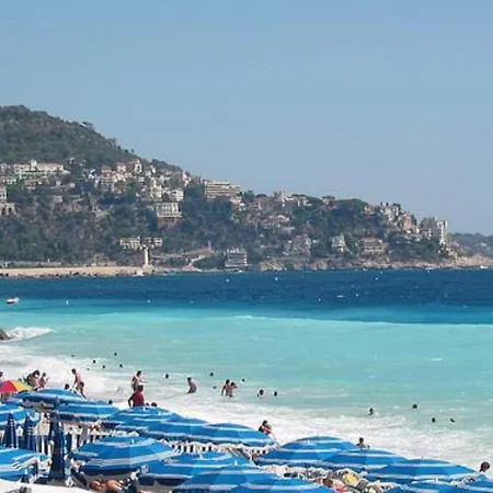 2 - F4 Spacieux Et Confortable Au Centre Du Vieux-nice Apartamento Niza