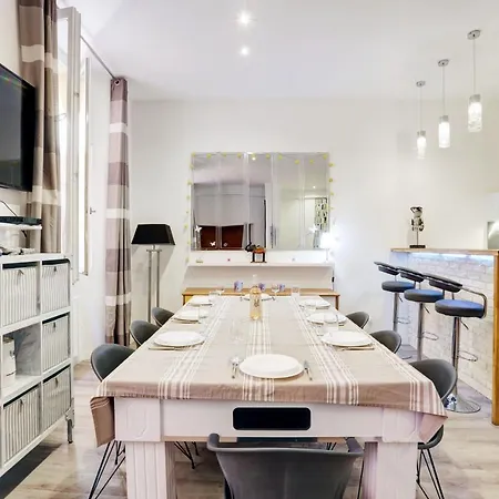 Apartamento 2 - F4 Spacieux Et Confortable Au Centre Du Vieux-nice Niza