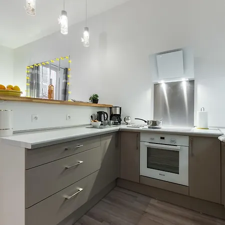 2 - F4 Spacieux Et Confortable Au Centre Du Vieux-nice Lägenhet